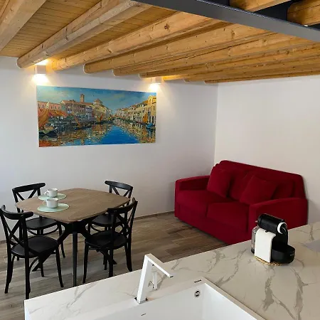 Elva House Apartment *